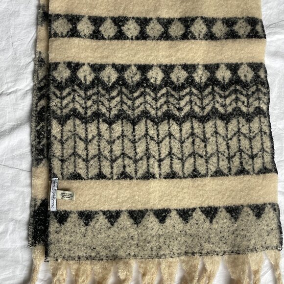 Michael Stars Scarf - Picture 2 of 6